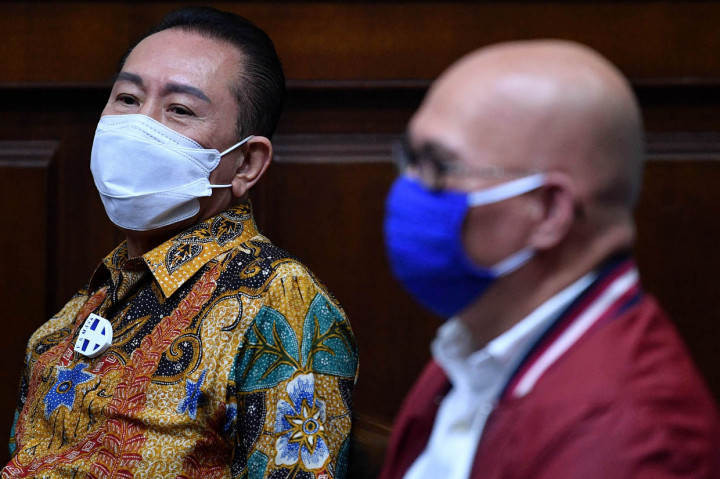 Dalam sidang tersebut Jaksa Penuntut Umum menghadirkan 2 orang saksi yakni terpidana kasus cessie Bank Bali Djoko Tjandra dan pengusaha Rahmat.