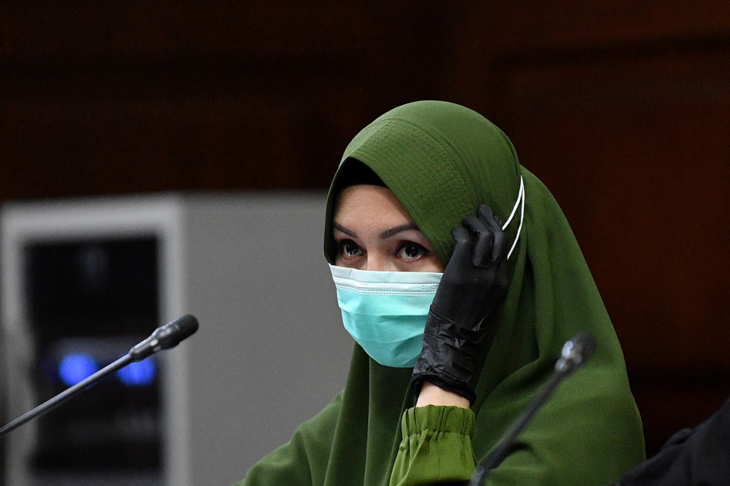 Terdakwa kasus dugaan suap dan gratifikasi pengurusan fatwa Mahkamah Agung (MA) Djoko Tjandra, Pinangki Sirna Malasari menjalani sidang lanjutan di Pengadilan Tipikor, Jakarta.