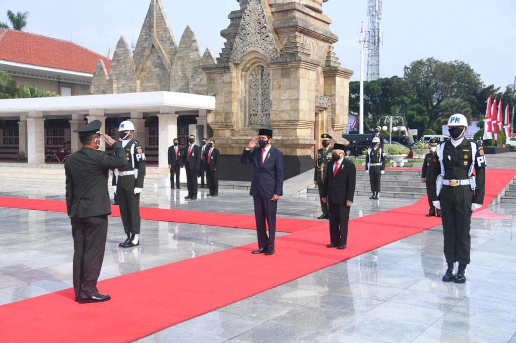 Upacara Ziarah Nasional tersebut merupakan rangkaian peringatan Hari Pahlawan 10 November 2020. Selanjutnya, Presiden Joko Widodo akan menganugerahkan gelar Pahlawan Nasional kepada enam tokoh yang telah melalui proses seleksi oleh Kementerian Sosial dan Dewan Gelar dan Tanda Kehormatan. 