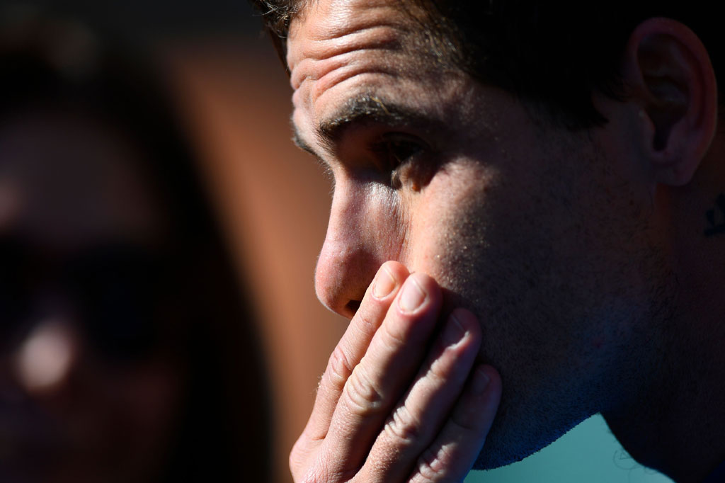 Mantan pemain Real Madrid dan Boca Juniors, Fernando Gago, mengakhiri kariernya sebagai pesepakbola, setelah mengalami serangkaian cedera yang serius.