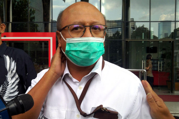 Polis asuransi milik pegawai KPK tersebut, kata Hexana, jumlahnya sekitar Rp20 miliar.