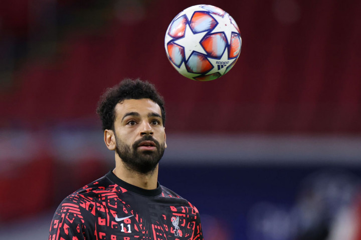 Asosiasi Sepak Bola Mesir pada Jumat, 13 November 2020 menyatakan bahwa penyerang Liverpool Mohamed Salah dinyatakan positif terinfeksi covid-19. Salah dinyatakan positif terinfeksi virus korona setelah mengikuti tes yang diselenggarakan jelang laga Kualifikasi Piala Afrika antara Mesir menghadapi Togo.