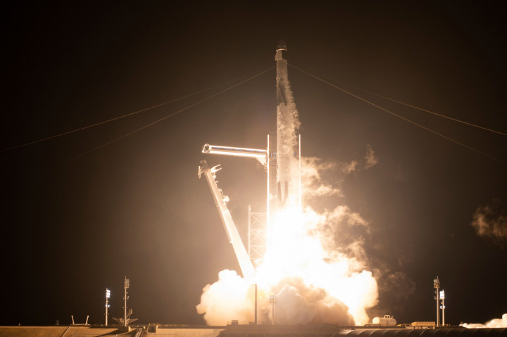 Resilience akan mencapai stasiun luar angkasa Senin, 16 November 2020, malam dan tetap di sana hingga musim semi. AFP Photo/Joel Kowsky