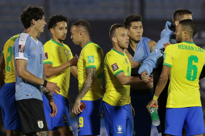 Tidak ada tambahan gol lagi hingga laga usai. Kemenangan tersebut membuat Tim Samba berada di puncak klasemen kualifikasi Amerika Selatan dengan 12 poin dengan empat kemenangan dari empat pertandingan. Sementara Uruguay di urutan kelima dengan enam poin dari empat pertandingan.