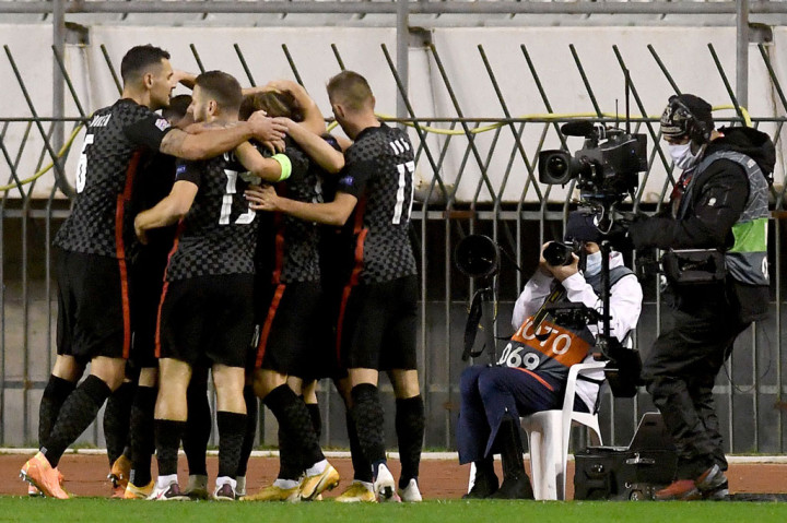 Kroasia tidak menyerah begitu saja. Mereka mampu menyamakan kedudukan pada menit ke-65, ketika sepakan Kovacic dari luar kotak penalti bersarang ke sudut bawah gawang Portugal.