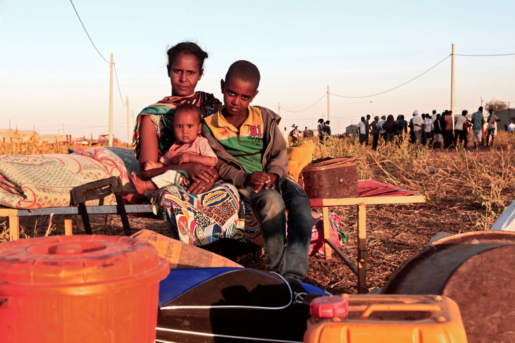 Pertempuran meletus pada pekan lalu setelah PM Ethiopia Abiy Ahmed meluncurkan ofensif militer terhadap pemerintah regional Tigray, setelah serangan yang diduga dilakukan pasukan Tigray.
