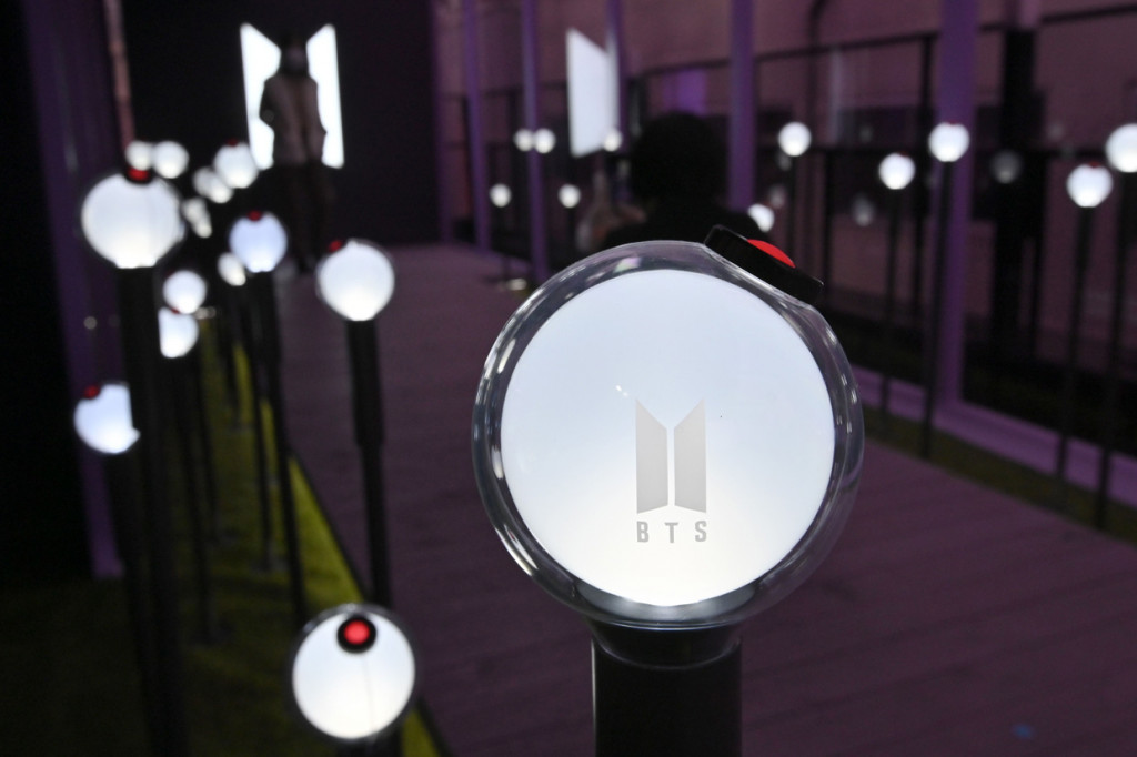 BTS mulai membuka MAP OF THE SOUL pop-up store di Seoul, Korea Selatan, sejak 23 Oktober 2020.