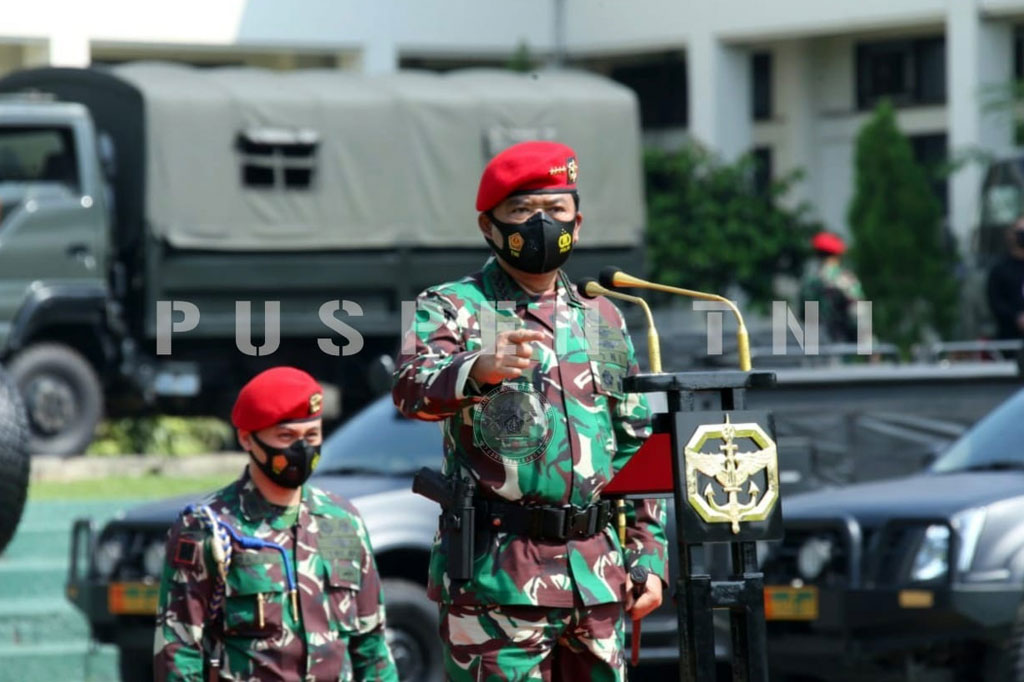 Tiba di Markas Kopassus, Panglima TNI disambut langsung oleh Danjen Kopassus Mayjen Mohamad Hasan beserta jajaran. Dalam kesempatan tersebut, Panglima TNI langsung memerintahkan Danjen Kopassus untuk mengumpulkan seluruh personel Korps Baret Merah agar segera melaksanakan apel kesiapsiagaan.