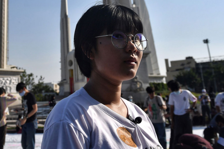 Namun di mata sistem sekolah ultra-konservatif Thailand, Benjamaporn 'Ploy' Nivas telah dicap sebagai pemberontak karena berani mengekspresikan dirinya.