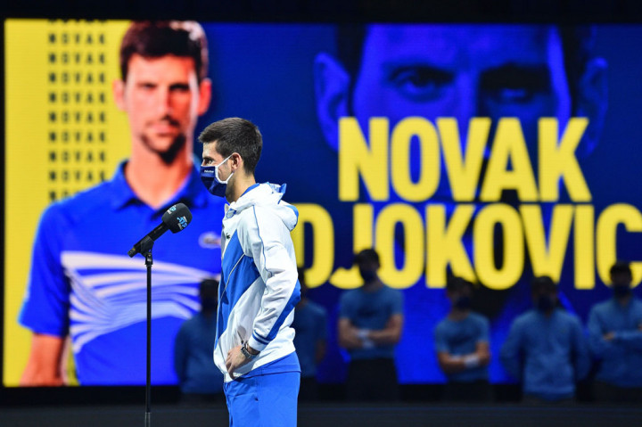 Petenis Serbia berusia 33 tahun itu akan menghadapi juara AS Terbuka Dominic Thiem di semifinal hari Sabtu, saat Nadal melawan Daniil Medvedev.