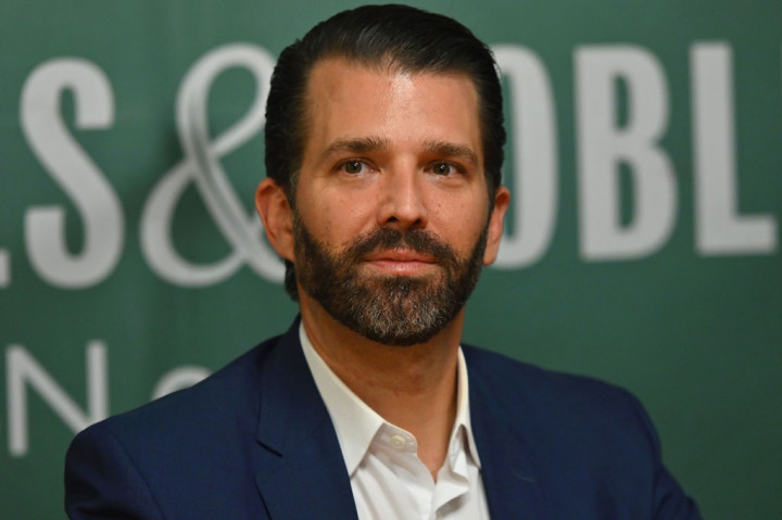 Seperti ayahnya, dia juga secara konsisten meremehkan pandemi, dan mengatakan kepada Fox News ketika virus melonjak di seluruh negeri bulan lalu bahwa kematian akibat covid-19 telah turun dan menjadi hampir tidak ada.