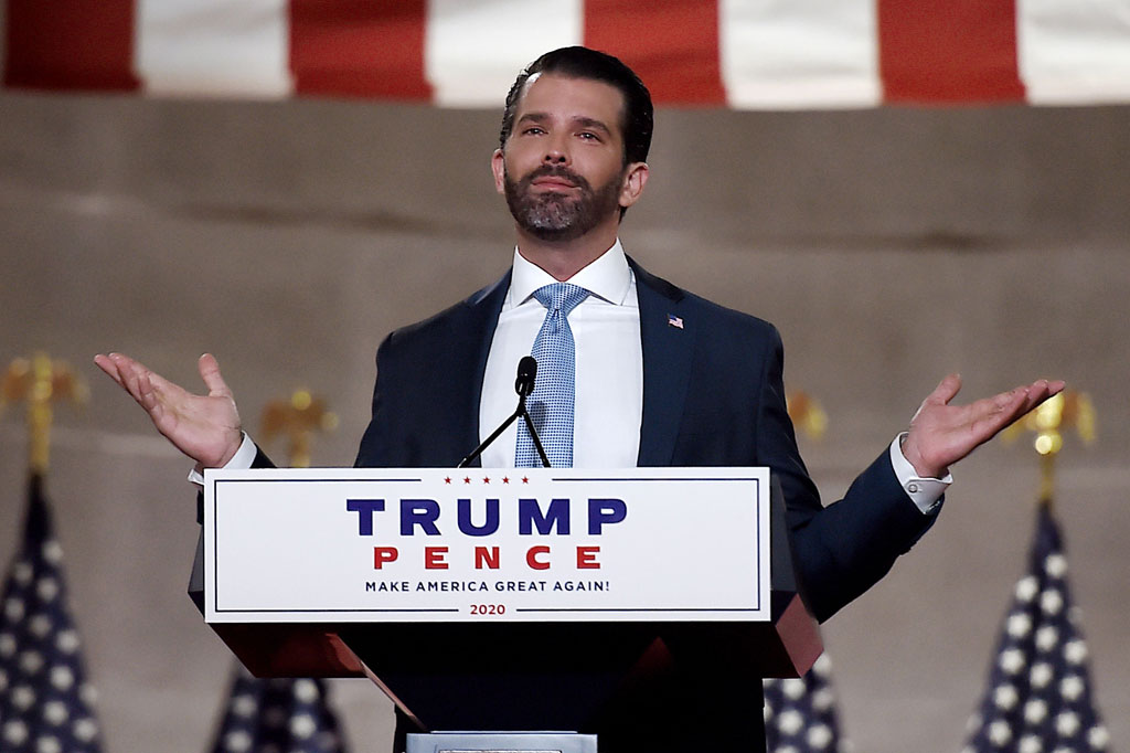 Putra tertua Presiden AS Donald Trump, Donald Trump Jr dinyatakan positif covid-19 dan dikarantina tanpa gejala.