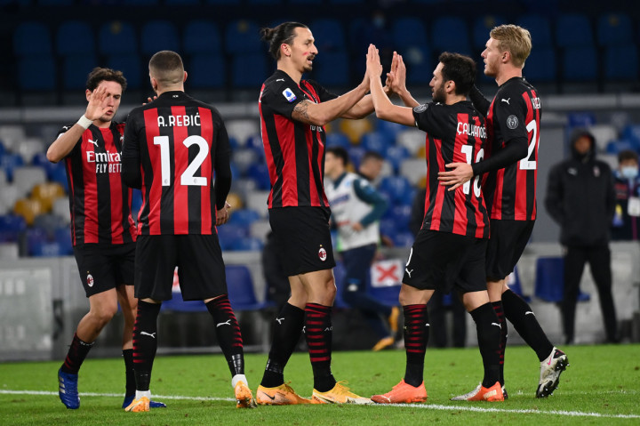 Tiga gol Milan lahir dari brace Zlatan Ibrahimovic (menit ke-20 dan 54'), serta Jens Petter Hauge menjelang laga berakhir. 
