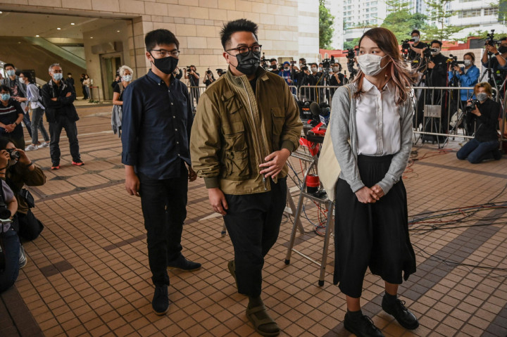 Sebelumnya, penangkapan pembangkang paling terkenal di kota itu adalah yang terbaru dari serangkaian penangkapan kritikus pemerintah. Penangkapan ini terjadi setelah China memberlakukan Undang-undang Keamanan Nasional baru di Hong Kong pada akhir Juni lalu.
