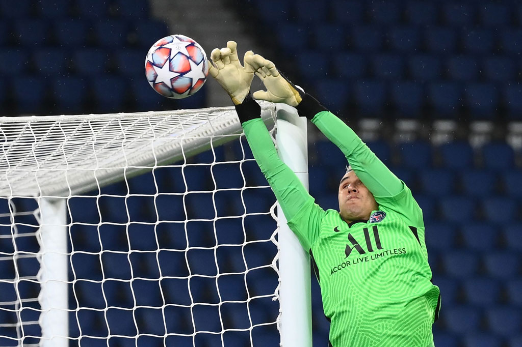 Setelah gol tersebut, Leipzig tampil lebih dominan. Kiper tuan rumah Keylor Navas dipaksa melakukan penyelamatan gemilang untuk menghadang tembakan keras Amadou Haidara tujuh menit jelang turun minum.