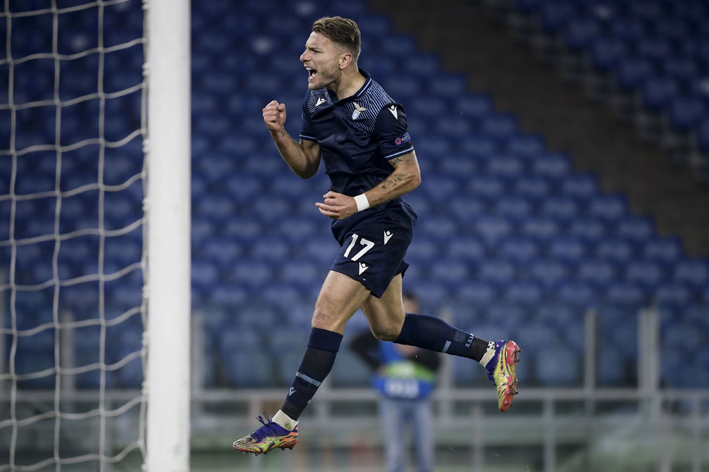 Ciro Immobile melakukan selebrasi usai menjebol gawang tim tamu.