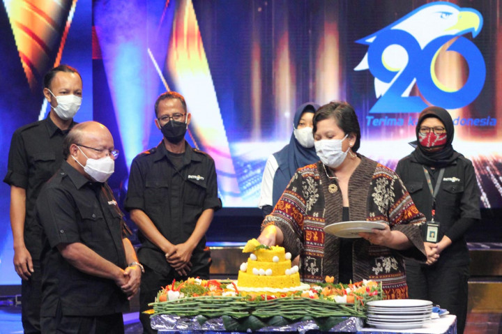 Metro TV menggelar acara syukuran Hari Ulang Tahun (HUT) ke-20 di Studio Grand Metro TV, Kedoya, Jakarta Barat, Rabu, 25 November 2020. Keceriaan dan kekhidmatan acara tak berkurang meski digelar di tengah pandemi covid-19.