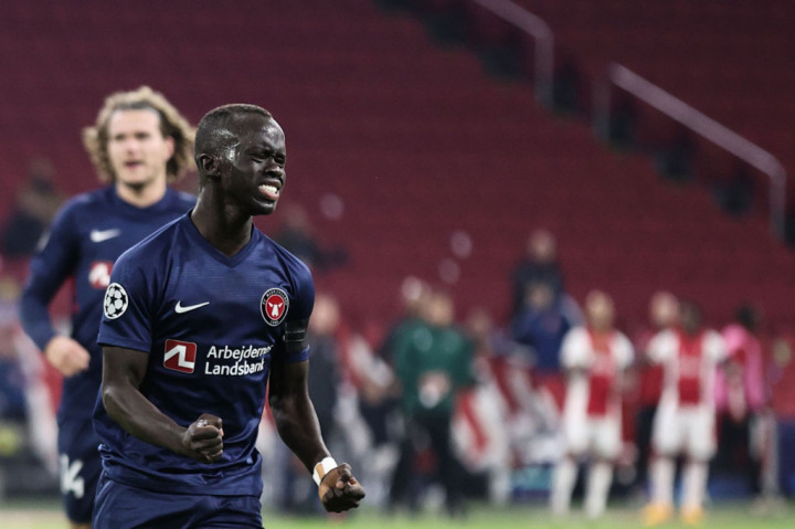 Gol penghibur bagi Midtjylland sekaligus ucapan selamat tinggal di Liga Champions tercipta melalui titik putih. Awer Mabil yang menjadi eksekutor mampu menceploskan bola ke gawang tuan rumah. Hingga pertandingan berakhir skor 3-1 untuk kemenangan Ajax.