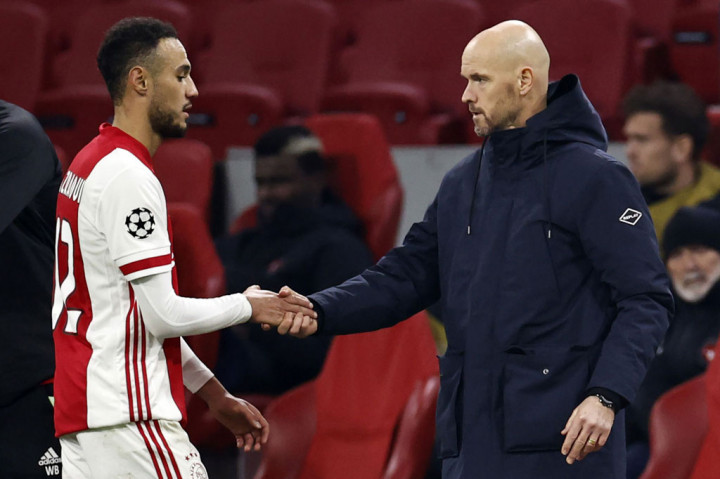 Hasil ini membuat Ajax merawat peta persaingan Grup D semakin ketat karena perbedaan selisih dua angka dari Liverpool yang secara mengejutkan kalah atas Atalanta 2-0. Ajax dan Atalanta sama-sama mengoleksi tujuh poin. Sementara Midtjylland yang masih nirpoin tertahan di juru kunci klasemen.