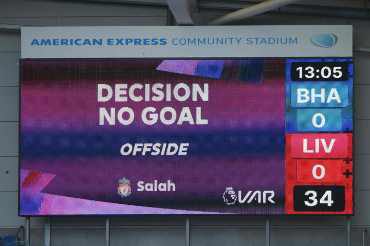 Brighton sempat gagal mengonversi hadiah penalti di babak pertama, sedangkan the Reds dua kali mencetak gol yang dianulir VAR. AFP Photo/Mike Hewitt