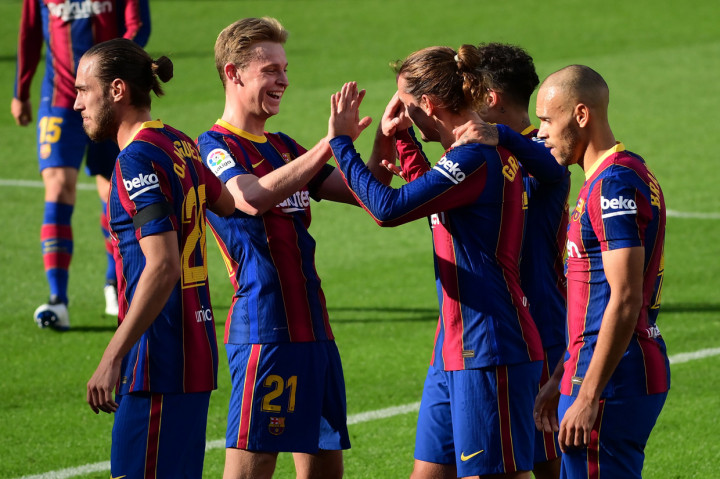 Hingga babak pertama berakhir, Barcelona tetap unggul 2-0 atas Osasuna.