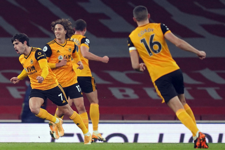 The Wolves unggul 2-1 di paruh pertama pertandingan. AFP Photo/John Walton