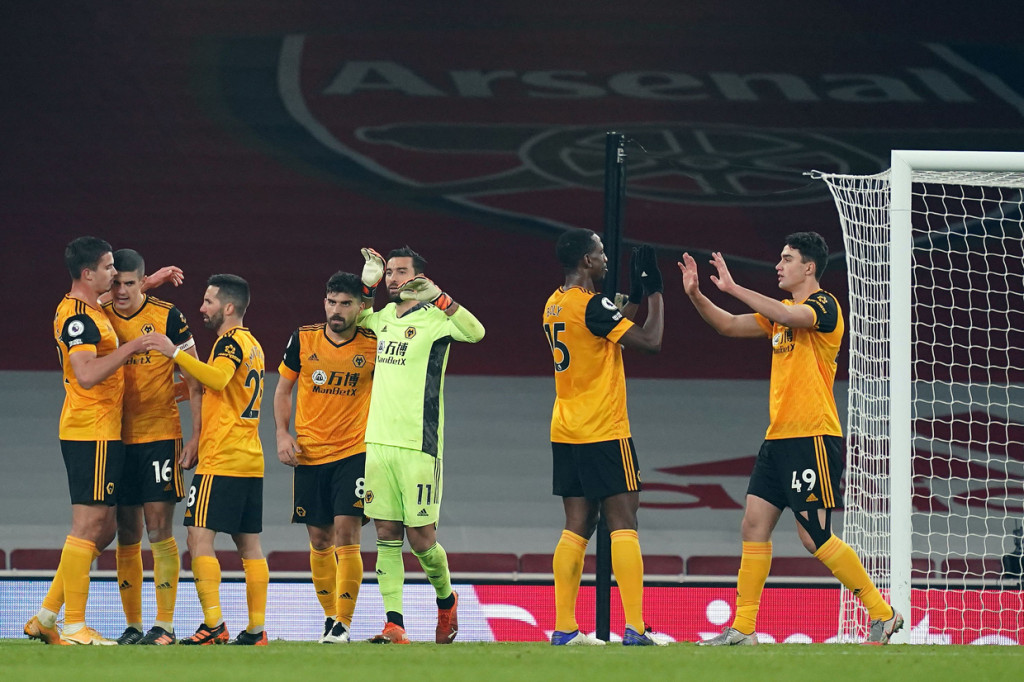 Pada babak kedua, masing-masing tim gagal mencetak gol. Pertandingan berakhir dengan kemenangan Wolverhampton 2-1. AFP Photo/John Walton