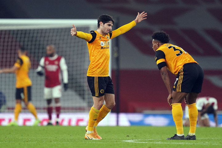 Hasil ini membuat Arsenal tertahan di urutan ke-14 klasemen Liga Inggris dengan 13 poin. Sementara itu, Wolverhampton naik ke posisi keenam dengan 17 poin. AFP Photo/John Walton