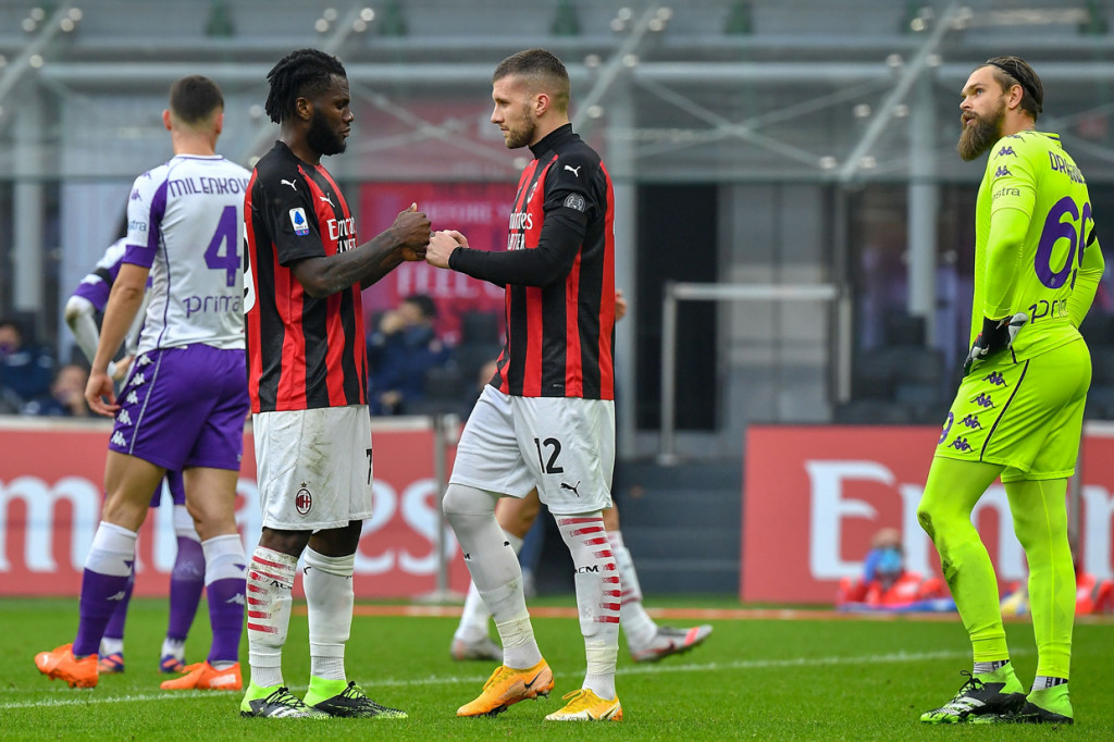 Milan bisa saja mencetak gol ketiga di menit ke-37 setelah mereka mendapatkan lagi tendangan penalti. Kessie yang kembali ditunjuk sebagai algojo gagal menyelesaikan tugasnya dengan sempurna.