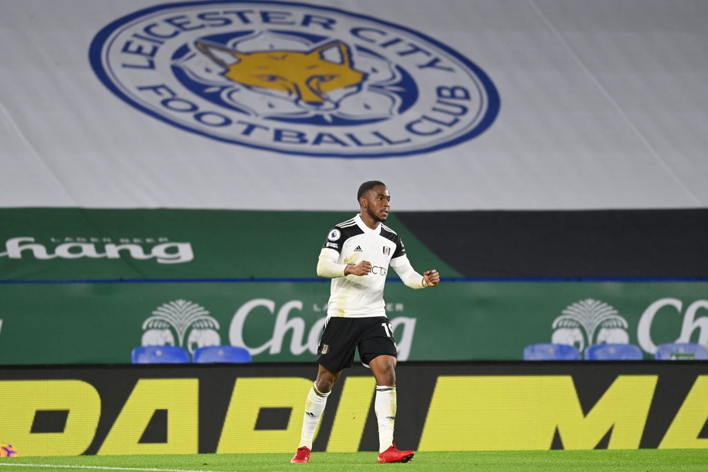 Bermain di kandang lawan, pasukan Scott Parker unggul terlebih dahulu pada menit ke-30 lewat sepakan Ademola Lookman setelah menyelesaikan umpan matang Franck Zambo.