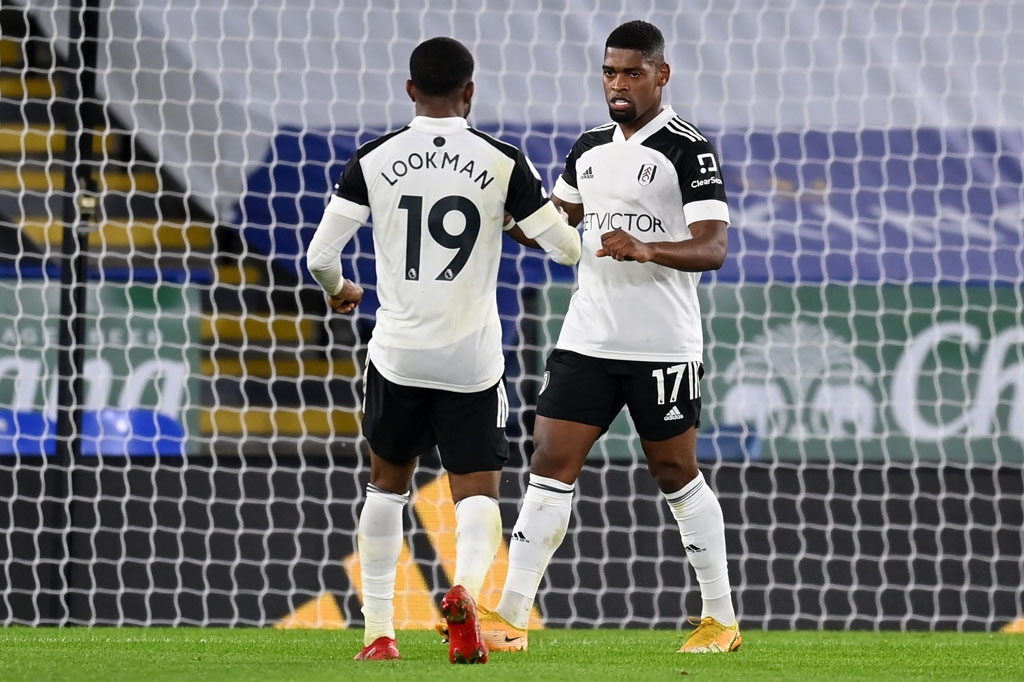 Ivan Cavaleiro meluapkan kegembiraan bersama Ademola Lookman.