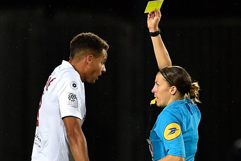 Frappart menjadi wasit pertandingan Liga Europa pertamanya pada Oktober 2020 ketika memimpin laga antara Leicester City menjamu Zorya Luhansk.