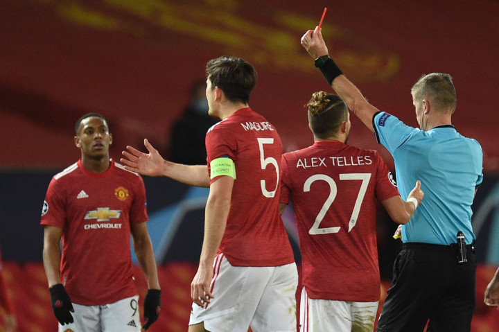 Petaka bagi Setan Merah terjadi pada menit ke-70 setelah Fred diganjar kartu kuning kedua karena dianggap melanggar Ander Herrera dalam situasi perebutan bola.