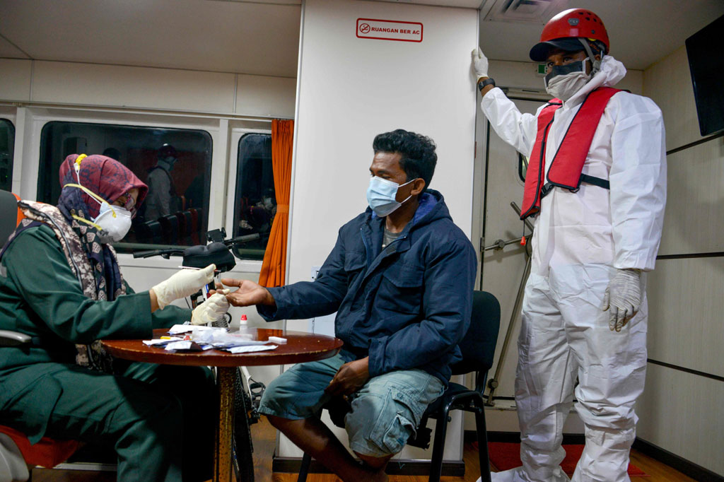 Keempat nelayan tersebut yakni Muslim (48), Solihin Imannuddin (27), Saayan (39), dan Sahrul (38). Ke empatnya warga Pangkalan Brandan, Kabupaten Langkat, Sumut. Mereka dinyatakan sehat dan non-reaktif setelah menjalani rapid test.