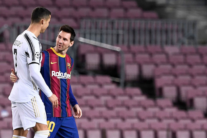 Kendati kedua tim sama-sama sudah lolos, laga kali ini menarik karena jadi pertemuan pertama Lionel Messi vs Ronaldo dalam beberapa tahun terakhir.