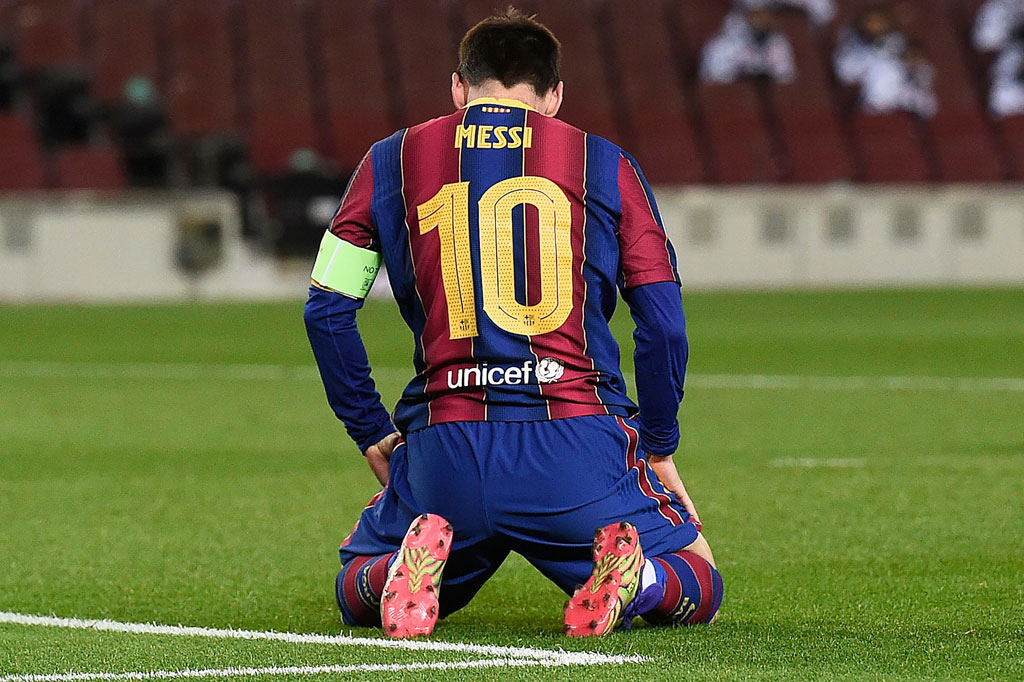 Skor 3-0 bertahan hingga bubaran, membuat Juventus mengkudeta Barcelona dari posisi puncak klasemen akhir Grup G dengan bekal agregat gol kendati kedua tim sama-sama mengoleksi 15 poin.