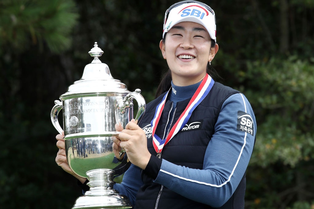 Kim A Lim mengemas birdie pada tiga lubang terakhir untuk menjuarai AS Terbuka Putri, sekaligus gelar turnamen utama pertamanya di Houston, Senin