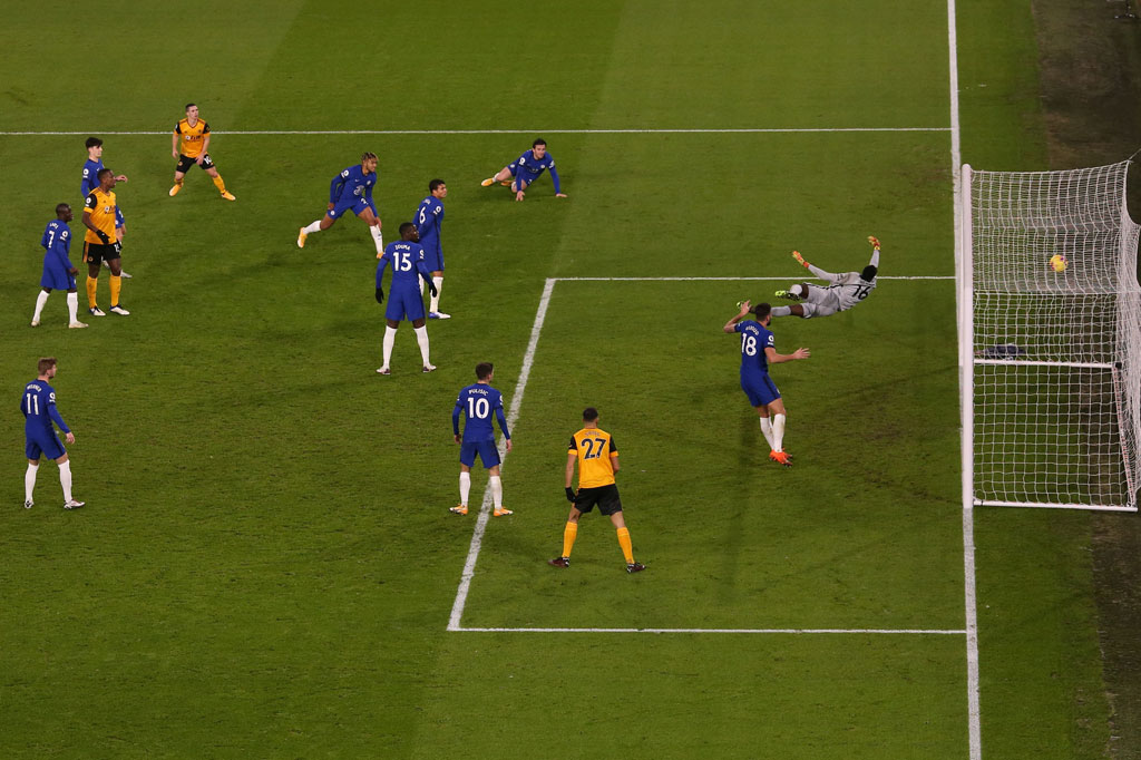 Namun, keunggulan itu dapat disamakan oleh tuan rumah pada menit ke-66 lewat tembakan keras Daniel Podence yang melewati hadangan bek Reece James dan kiper Edouard Mendy untuk menjebol gawang tim tamu.