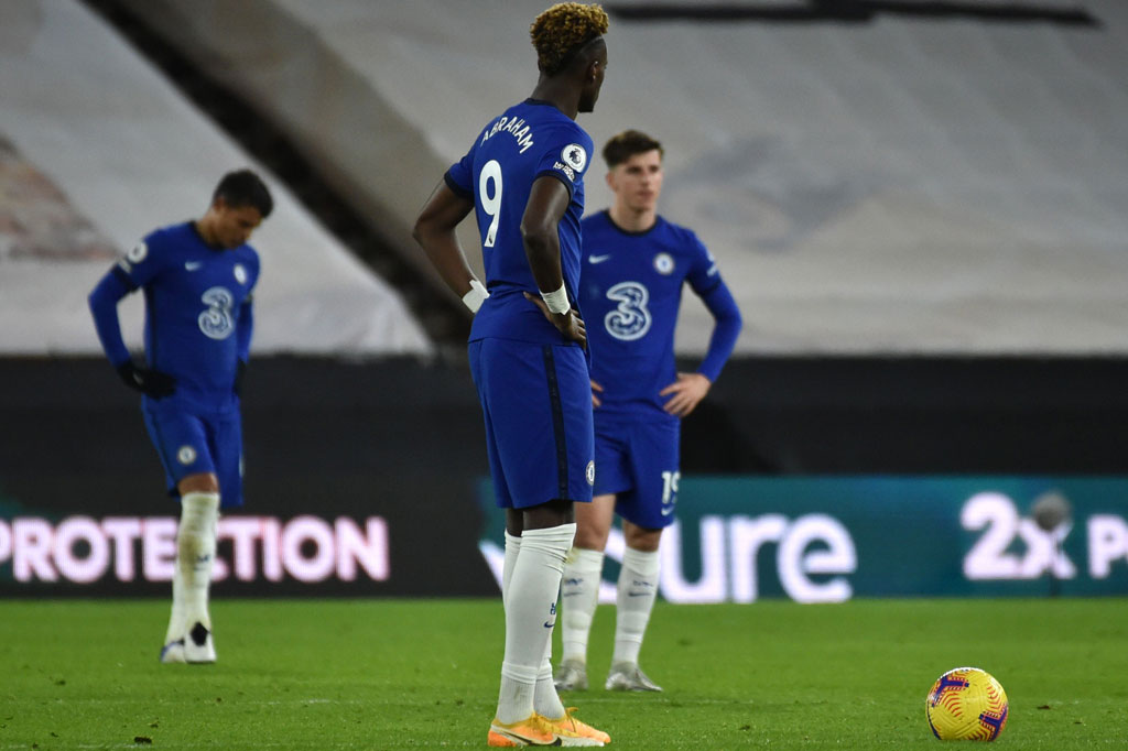 Hasil itu membuat Chelsea tertahan di urutan kelima klasemen dengan koleksi 22 poin, sementara Wolverhampton (20) melompat ke peringkat ke-10.