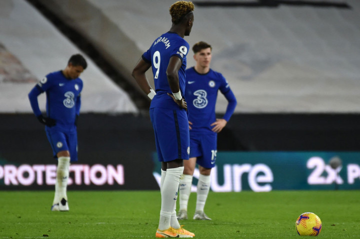 Hasil itu membuat Chelsea tertahan di urutan kelima klasemen dengan koleksi 22 poin, sementara Wolverhampton (20) melompat ke peringkat ke-10.