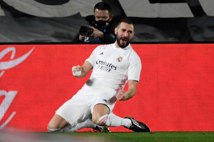 Situasi 11 melawan 10 pemain kembali dimanfaatkan oleh Madrid untuk merestorasi keunggulan. Pada menit ke-74 mereka membobol gawang Bilbao dalam situasi sepak pojok yang diakhiri sundulan Karim Benzema.