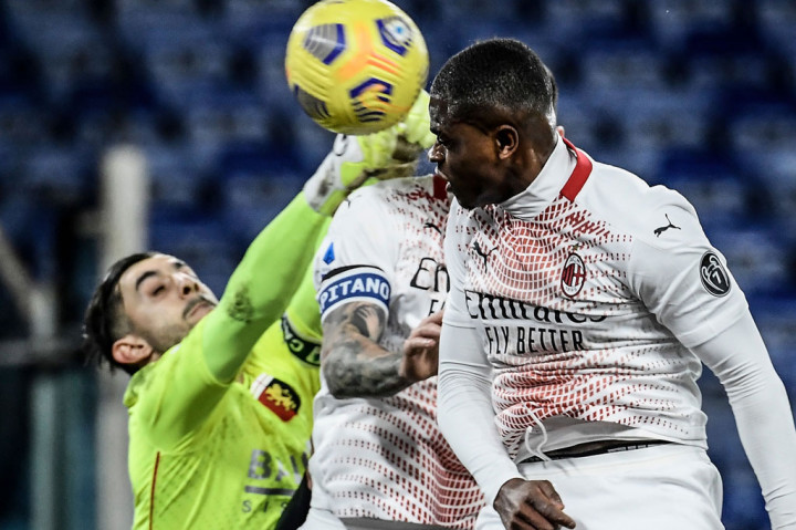 Tuan rumah dan AC Milan saling mengancam pertahan masing-masing pada menit-menit awal pertandingan. Beruntung kiper kedua kesebelasan bermain cemerlang untuk menggagalkan peluang menjadi gol. Tidak ada gol yang tercipta di babak pertama.