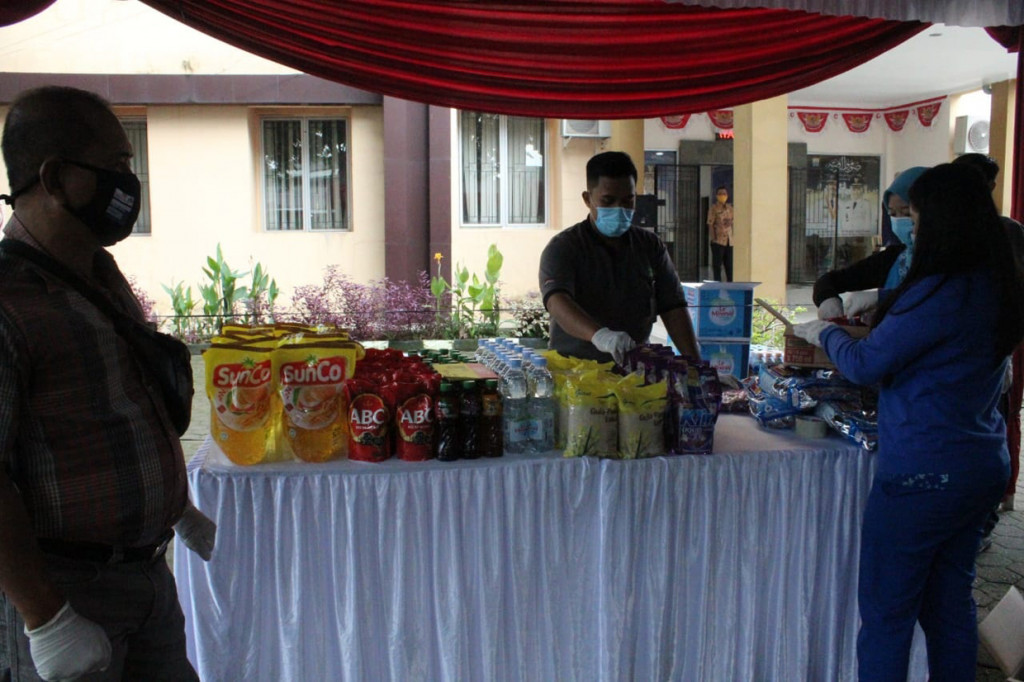 Pasar murah ini diadakan sebagai upaya memastikan harga sembako di pasaran tidak mengalami kenaikan yang drastis mendekati momen ini.