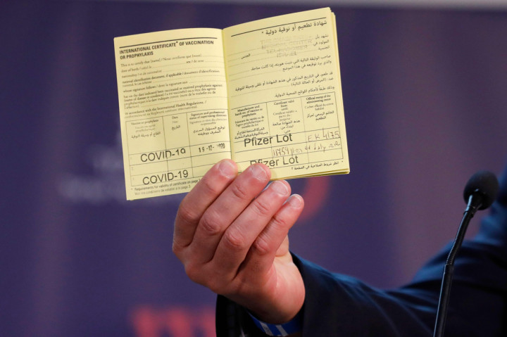 Vaksin itu akan diluncurkan di 10 rumah sakit dan pusat vaksinasi di sekitar Israel untuk petugas kesehatan mulai Minggu, 20 Desember 2020.
