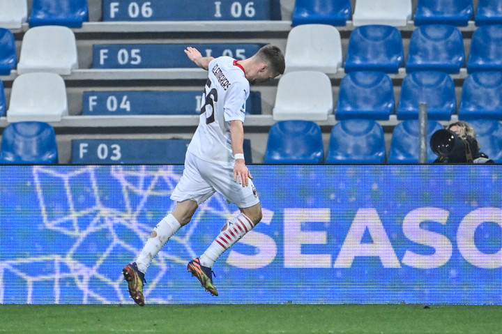 Dwigol pasukan Stefano Pioli tersebut melanjutkan rentetan fantastis di mana AC Milan selalu mencetak dua gol atau lebih pada setiap laga Serie A musim ini.