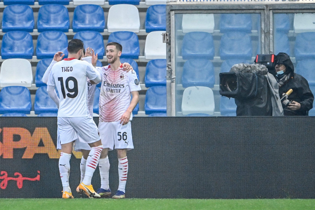 Tambahan tiga angka ini membuat Milan tetap di puncak klasemen sementara dengan 31 poin. Sedangkan Sassuolo ada di urutan keenam dengan 23 poin.