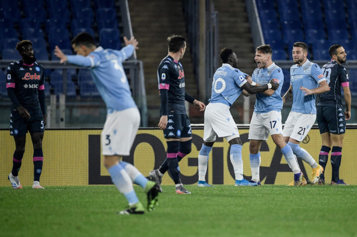 Kedua gol tim berjuluk Biancocelesti dicatat Ciro Immobile menit kesembilan dan gelandang tengah Luis Alberto menit ke-56. 