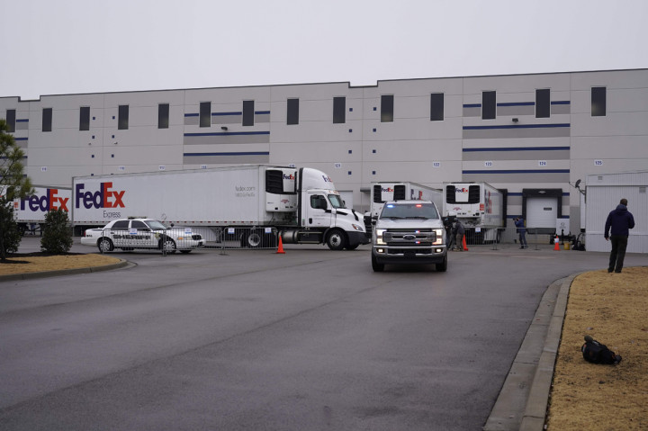 Selama seminggu, pemerintah federal berencana mendistribusikan total 7,9 juta dosis vaksin dari Moderna dan Pfizer Inc.