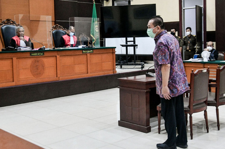 Atas vonis tersebut, Djoko Tjandra menyatakan akan pikir-pikir selama 7 hari. 