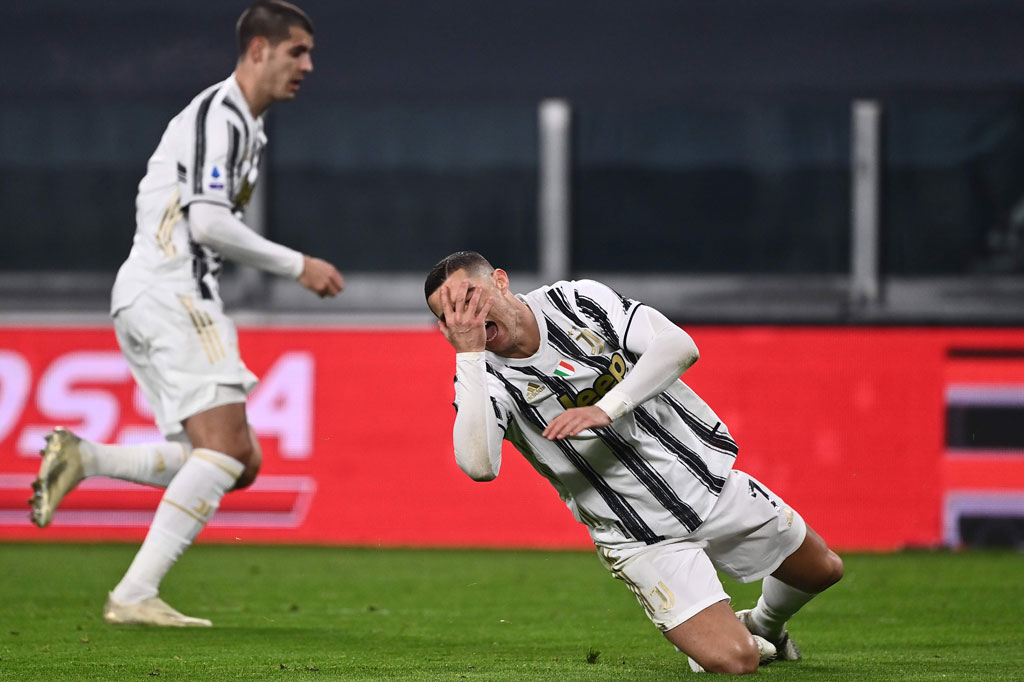 Pada menit ke-32 Cristiano Ronaldo mengancam gawang tim tamu. Dia berhasil mengecoh Nikola Milenkovic, namun sepakannya hanya mengarah ke sisi samping gawang. Skor 0-1 bertahan hingga jeda.